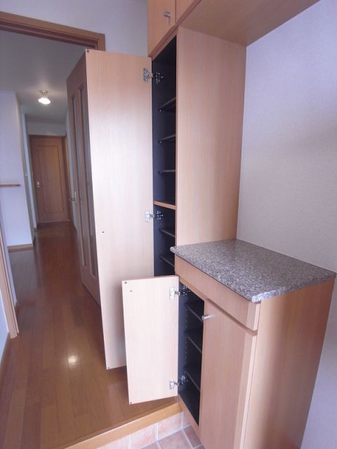 リアフォーリスト_内装_5