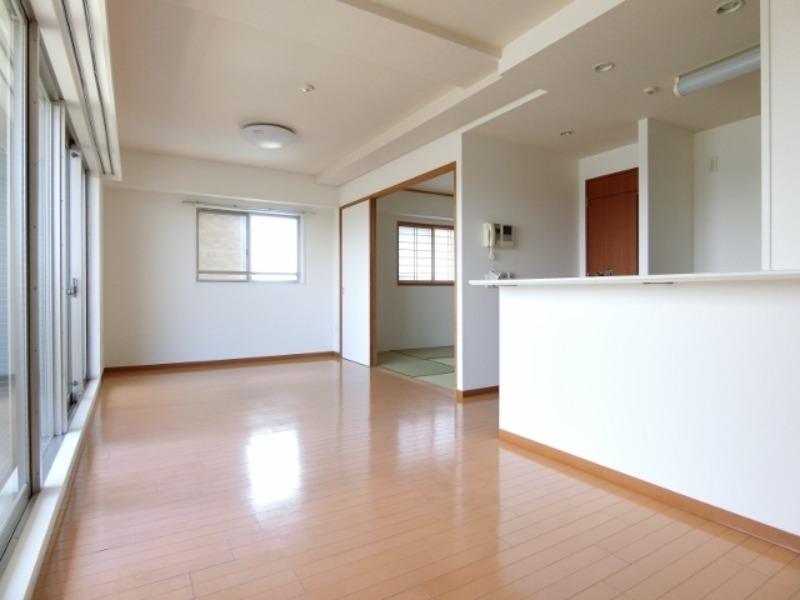 居室・リビング　図面と現状に相違がある場合には現状を優先