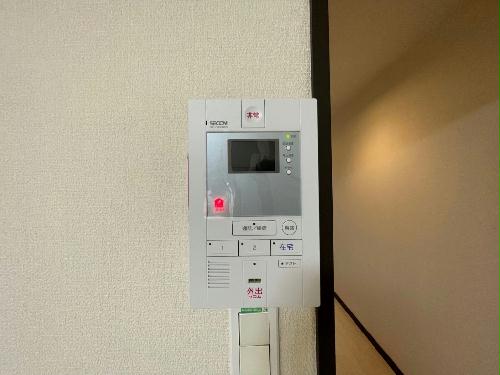 セキュリティ　TVモニター付きインターフォン