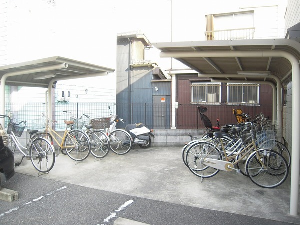 エントランス　駐輪場