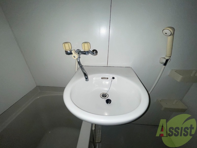 洗面設備　洗面台はこちら。朝の身支度にご活用ください。