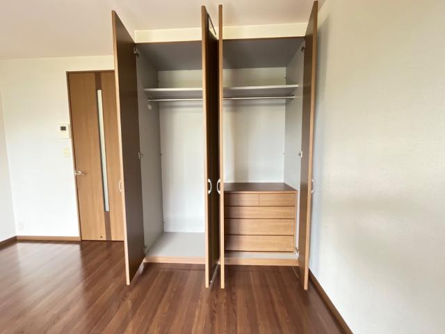 収納　クローゼット
