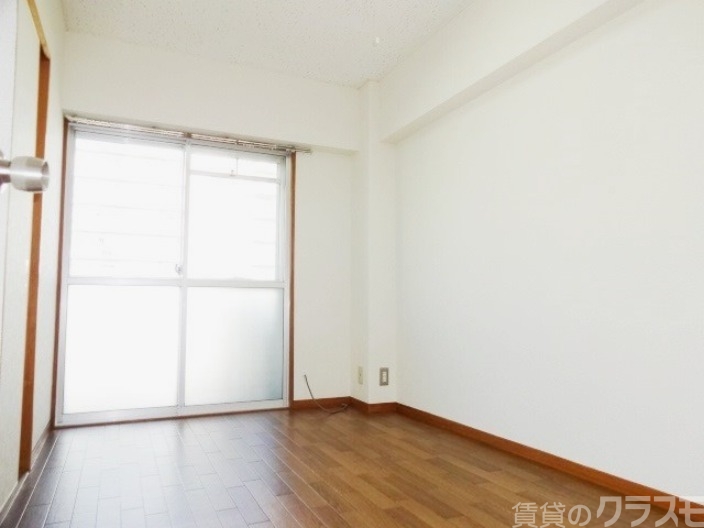 居室・リビング　日当り良好です♪