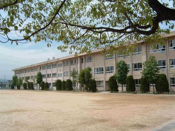 小学校　倉敷市立中島小学校（小学校）まで346m