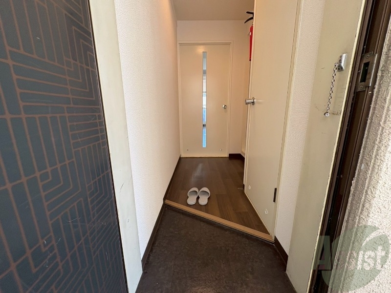 玄関　玄関の様子です。明るい印象ですね。気分もあがりそう。