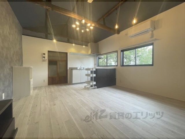 居室・リビング　リビング