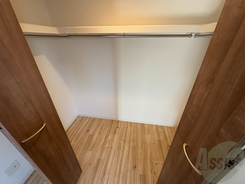 収納　クローゼットがありました。お洋服や荷物はここへ