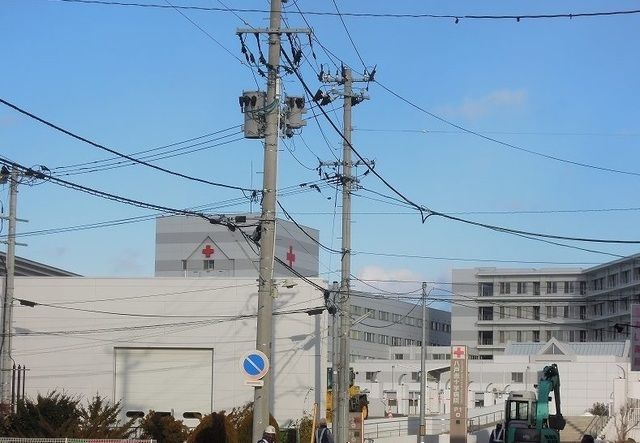 病院　八戸赤十字病院（病院）まで900m