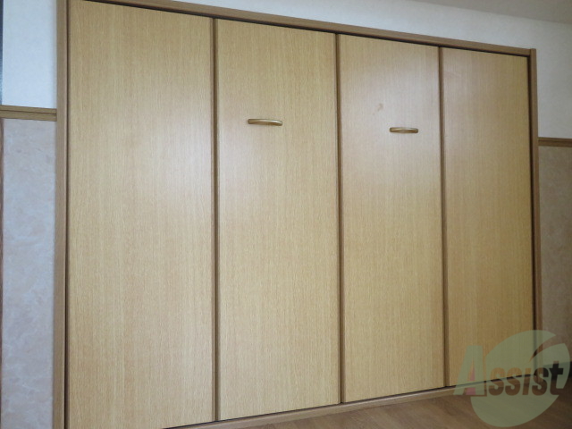 収納　クローゼットがありました。お洋服や荷物はここへ