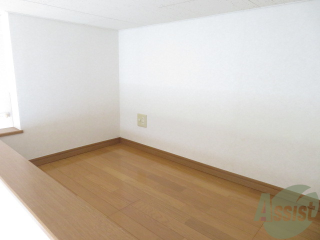 その他部屋・スペース　ロフトがあるので、寝室として使えますね。