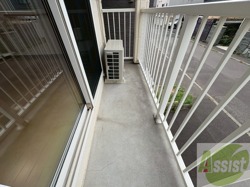 バルコニー　バルコニーが付いていますので一息ついてみてはいかがですか。