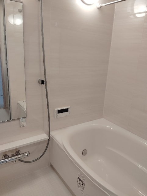 バス・シャワールーム　バス