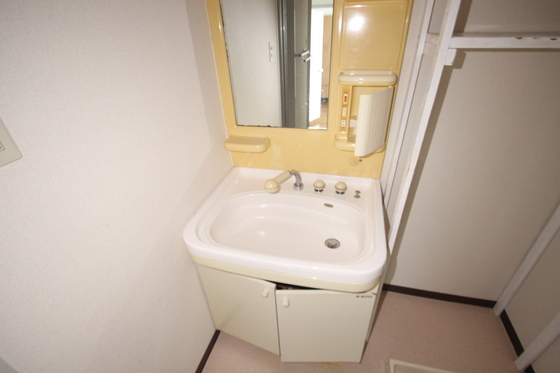 洗面設備　※別部屋の写真です