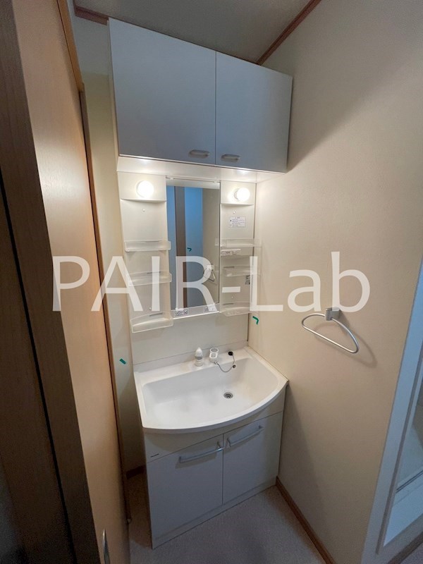 洗面設備　同物件別部屋の参考写真です。