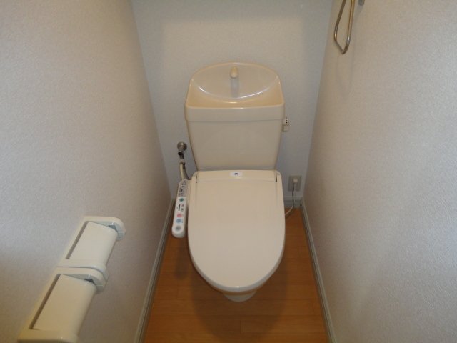 トイレ　シャワー付トイレ