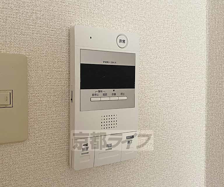 セキュリティ　モニターで来客確認できるので安心です。