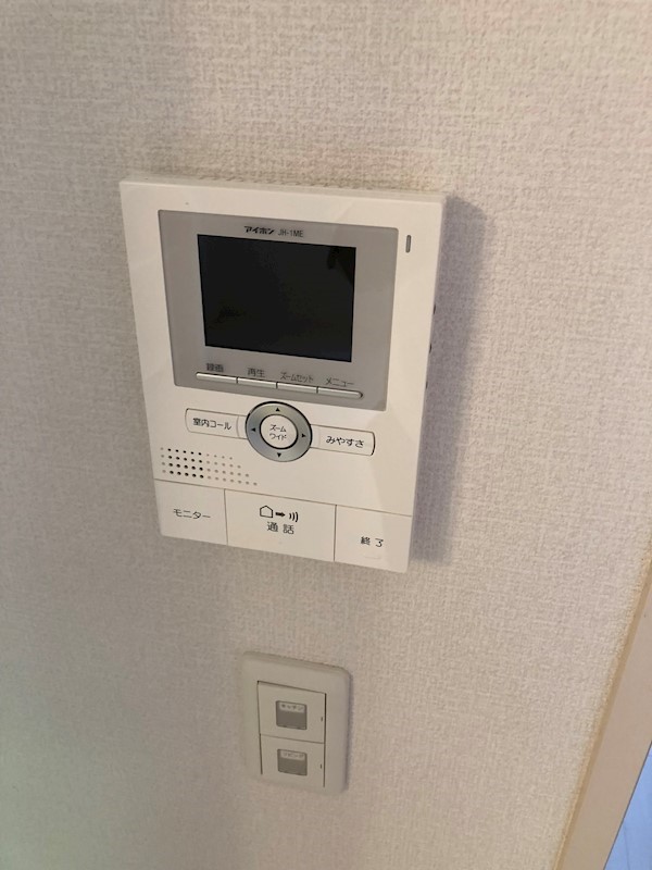 セキュリティ　☆モニターホン☆