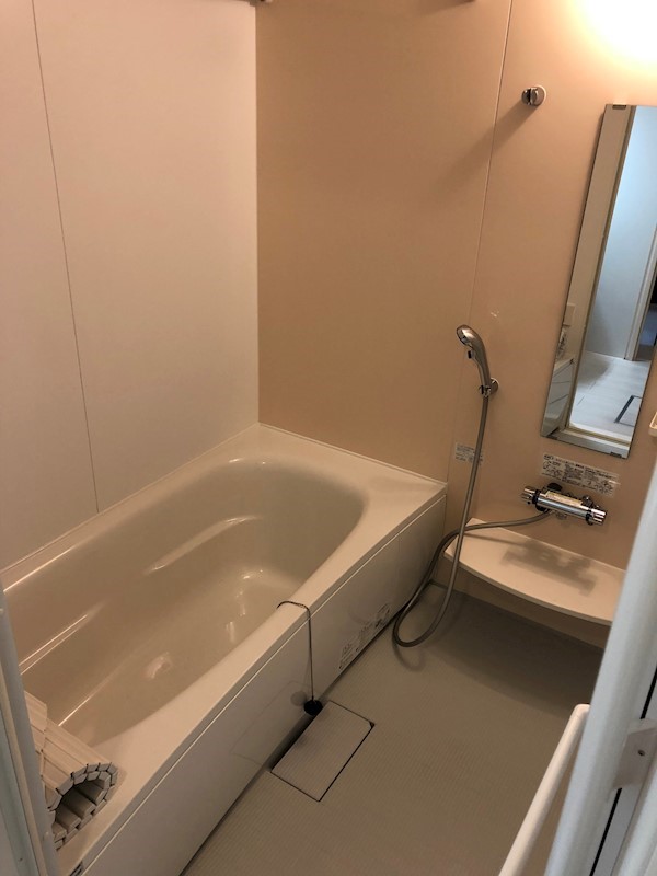 バス・シャワールーム　☆一坪風呂でゆったり☆