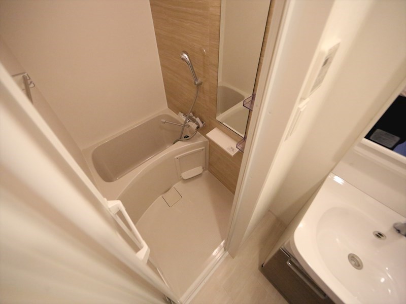 バス・シャワールーム　バスルーム　浴室暖房乾燥機付き