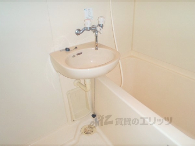 バス・シャワールーム　バス