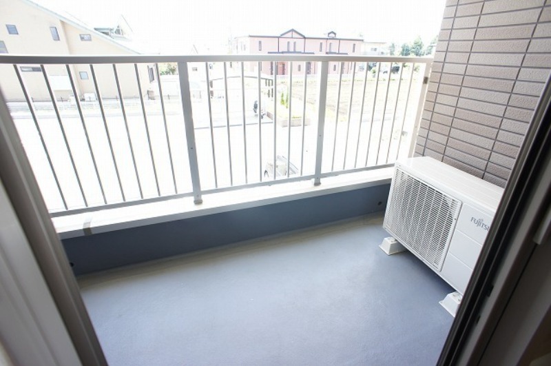 バルコニー　図面と現状に相違がある場合には現状を優先