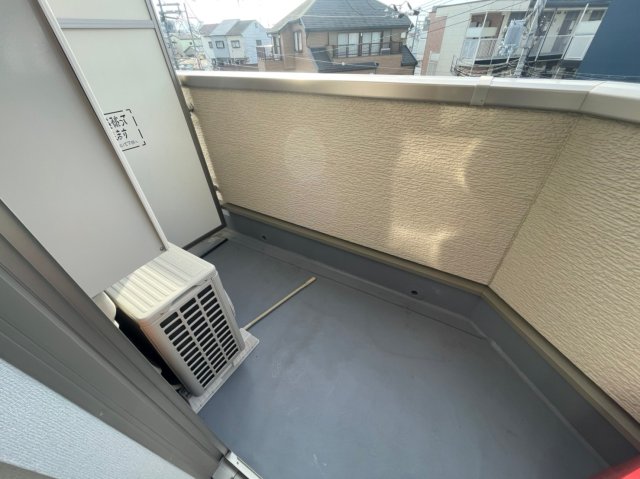 バルコニー　他階の同間取りを示しております。