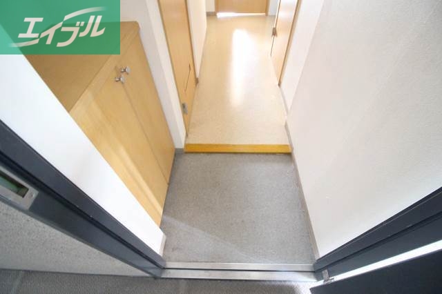 玄関　同タイプのお部屋の写真です