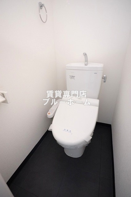 トイレ　窓があるトイレ！