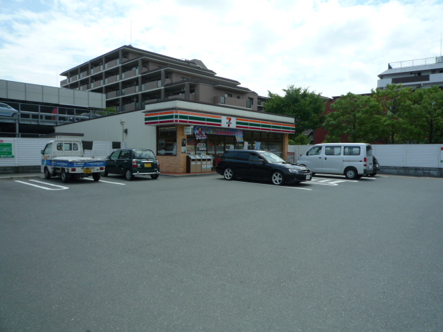 コンビニ　セブンイレブン 醍醐大構町店（コンビニ）まで59m