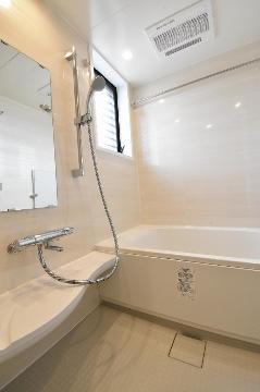 バス・シャワールーム　バス（イメージ）