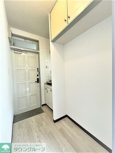 玄関　玄関　内装前