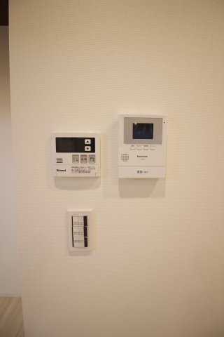 セキュリティ　モニター付きインターホン♪