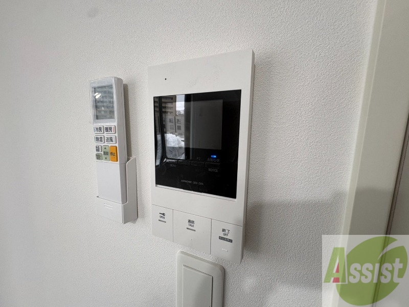 セキュリティ　モニタ付インターホンでセキュリティ面も安心です。