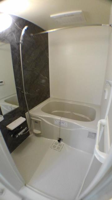 バス・シャワールーム　浴室