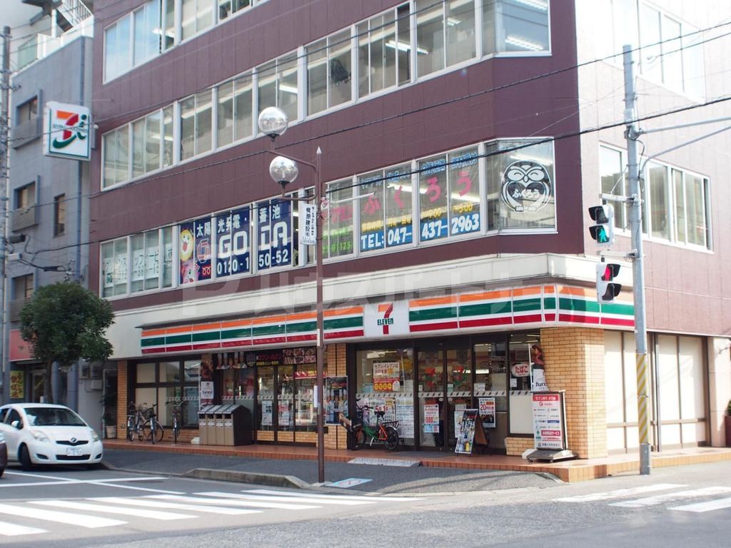 コンビニ　セブンイレブン　船橋葛飾2丁目店（コンビニ）まで125m