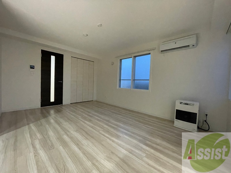 その他部屋・スペース　お部屋を別角度から撮ってみました。家具の配置もしやすそう。