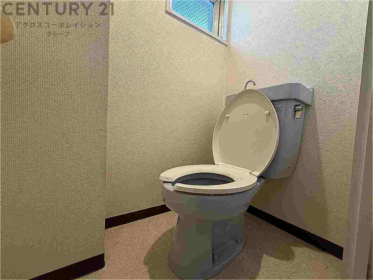 トイレ　落ち着いたトイレです