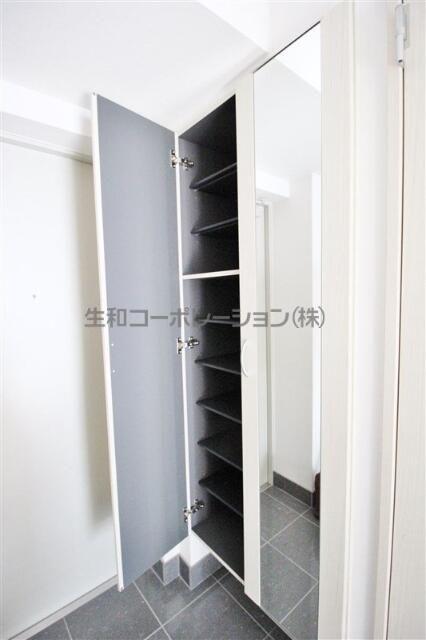 玄関　ＶＡＬＥＮＴＩＡ麻布