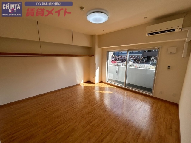 居室・リビング　別部屋同型参照