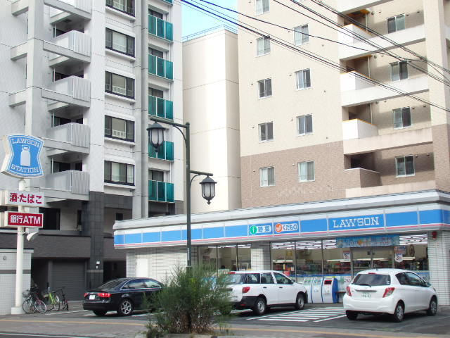 コンビニ　ローソン（コンビニ）まで190m