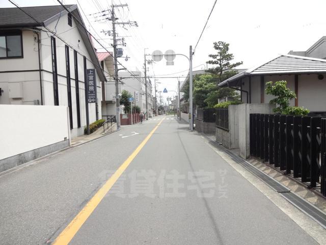 コンビニ　ファミリーマート　豊中上野西（コンビニ）まで85m