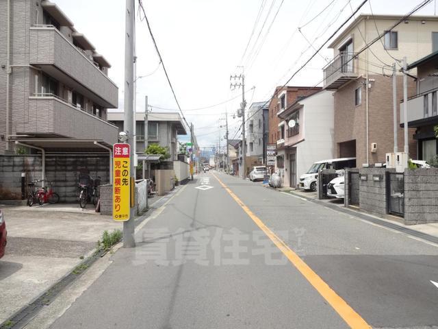 コンビニ　ローソン　豊中上野東一丁目店（コンビニ）まで462m