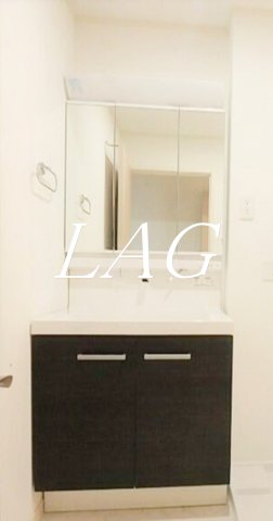 洗面設備　独立洗面台です。