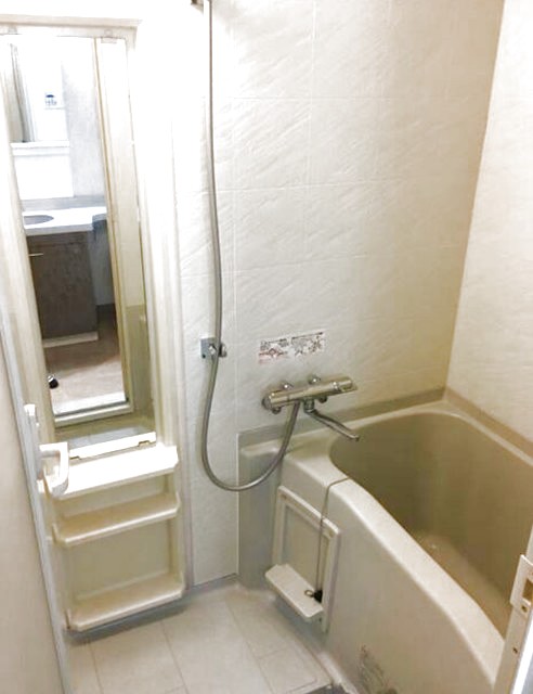 バス・シャワールーム