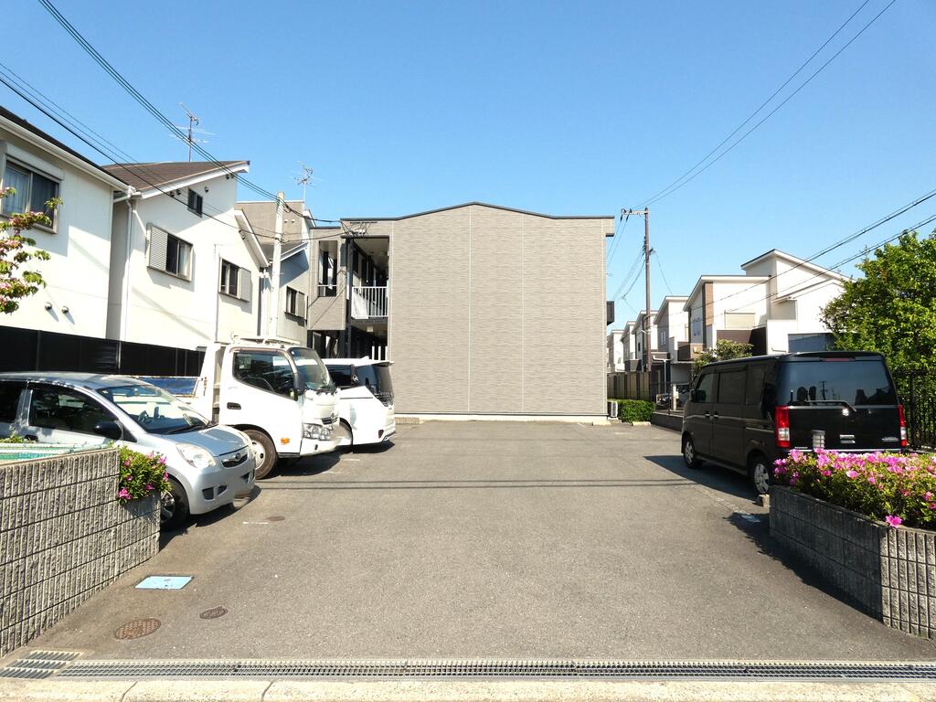 駐車場　敷地内に駐車場を完備です☆（要確認）