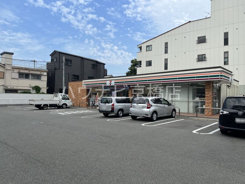 コンビニ　セブンイレブン大阪内代店（コンビニ）まで578m