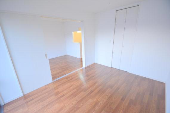 その他部屋・スペース　落ち着いた雰囲気のこのお部屋でゆっくりお休みください。