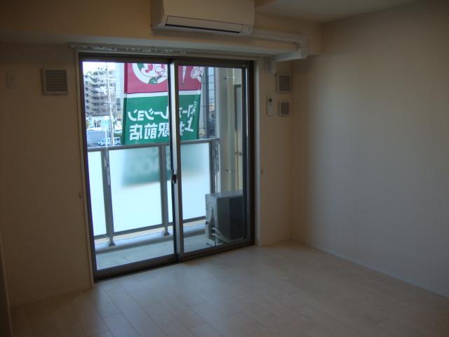 建物外観　室内