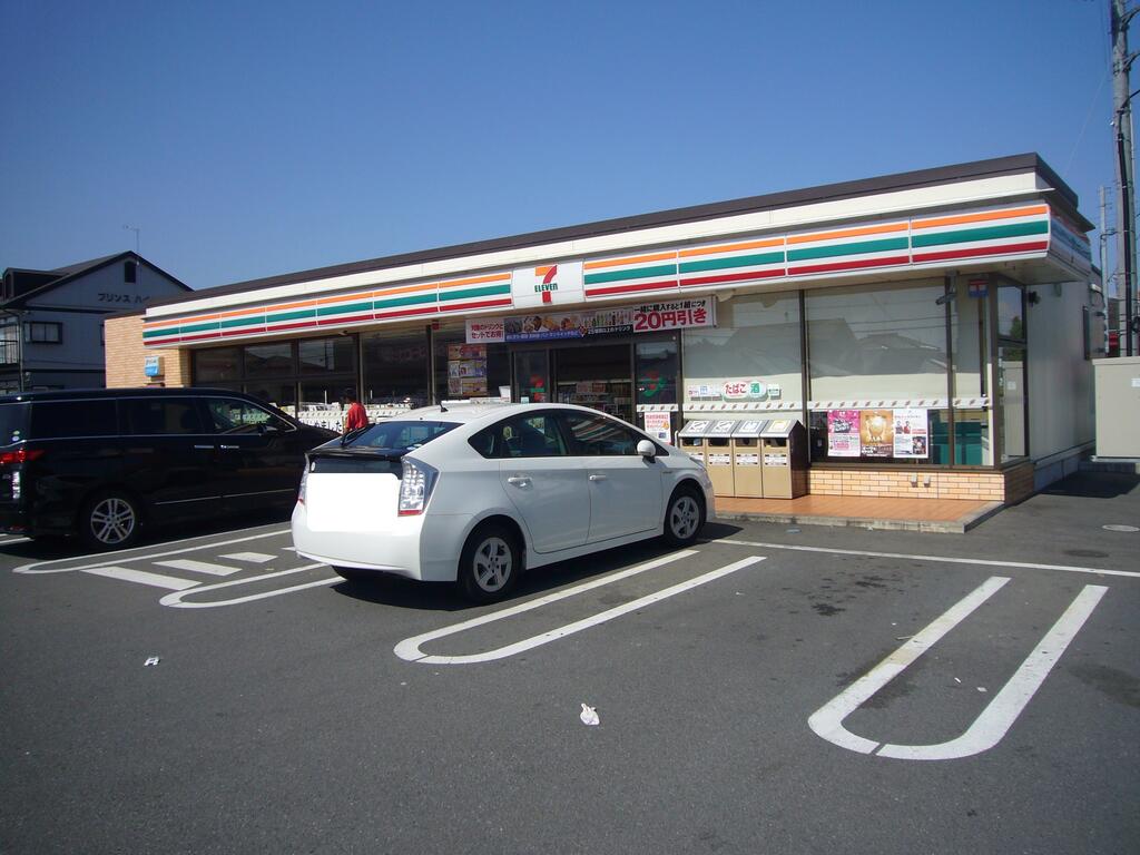 コンビニ　セブンイレブン壬生あけぼの町店（コンビニ）まで242m