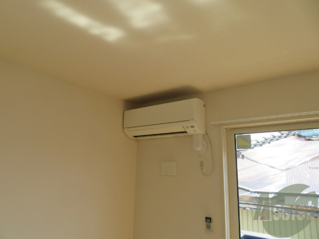 その他設備　エアコンが設置してありますので、寒暖対策もばっちり。